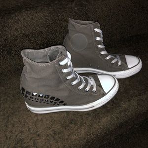 converse high heel high tops